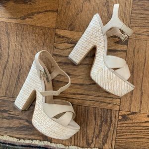 Steve Madden nude heels